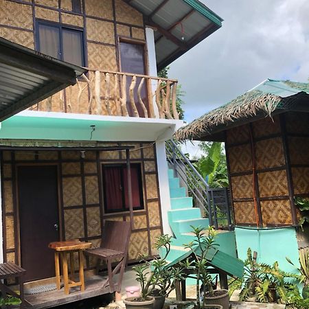 Fely'S Homestay Batuan Bagian luar foto