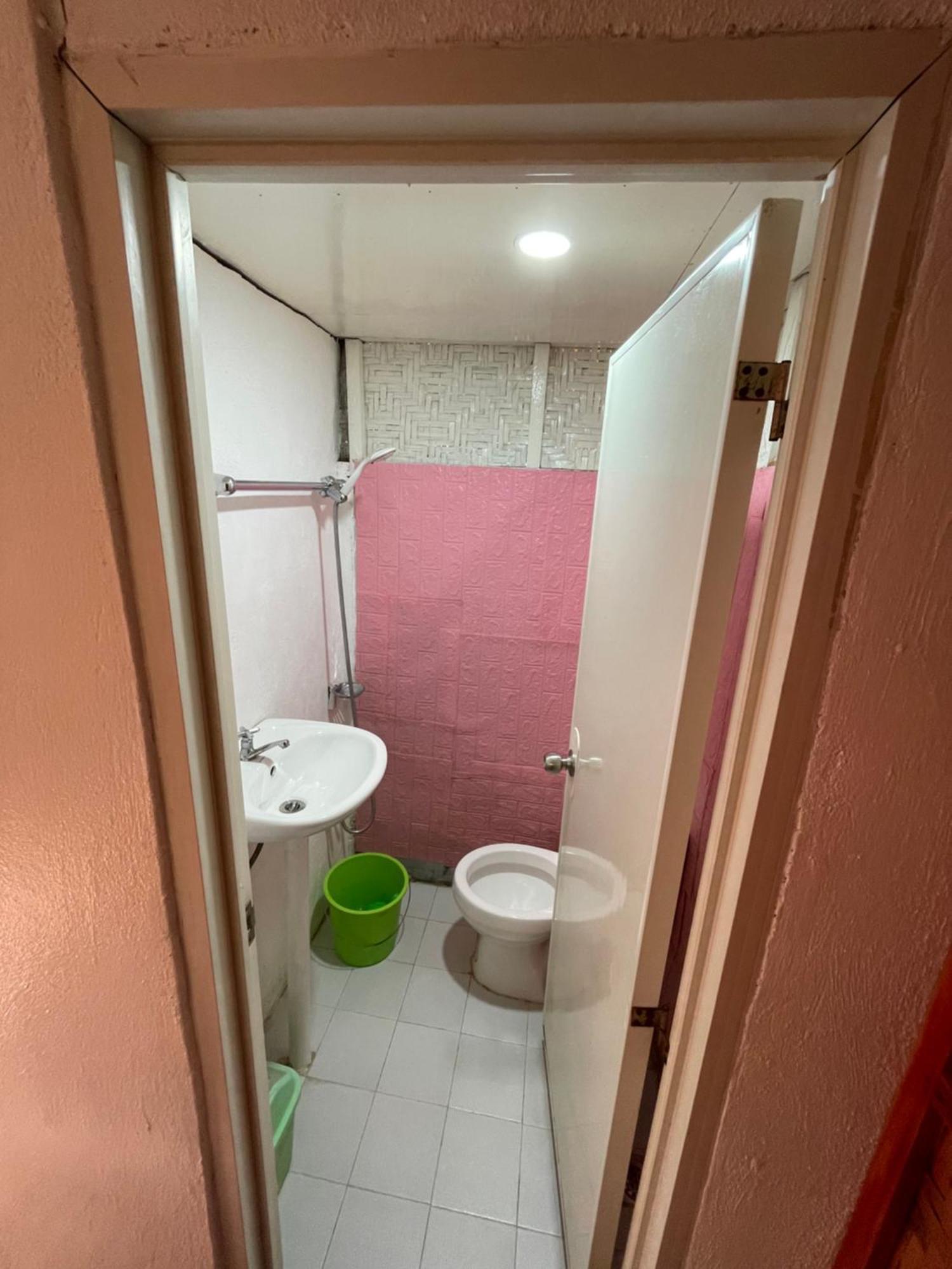 Fely'S Homestay Batuan Bagian luar foto