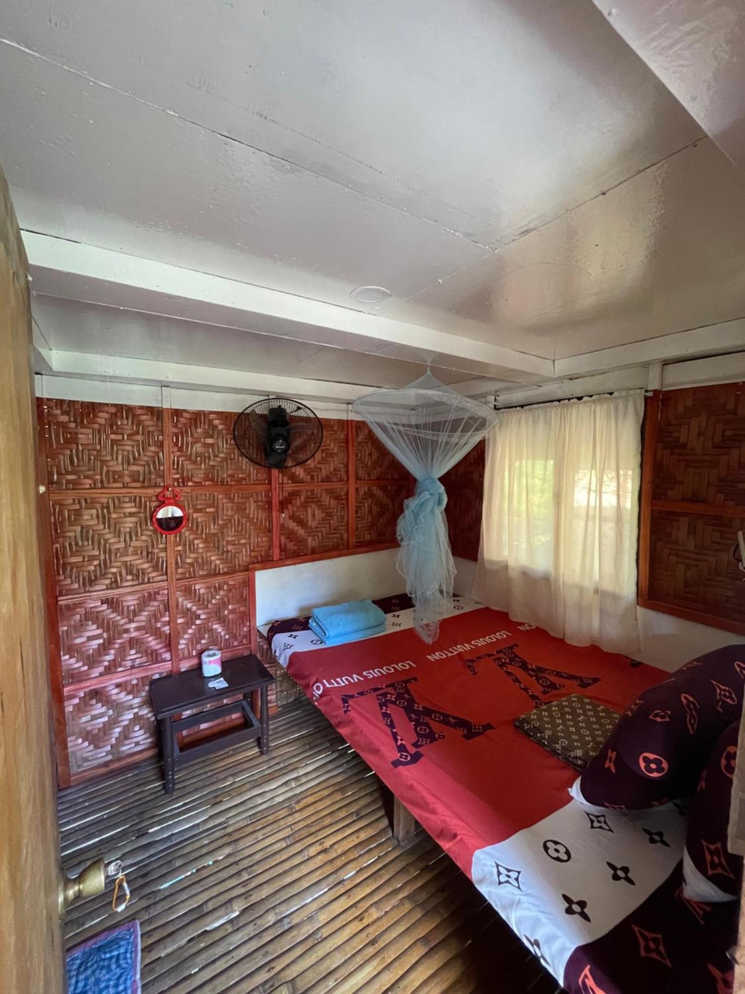 Fely'S Homestay Batuan Bagian luar foto